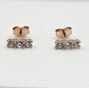 ❤️Authentic Pandora ⭐️RETIRED⭐️ ROSE SPARKLING STUD EARRINGS